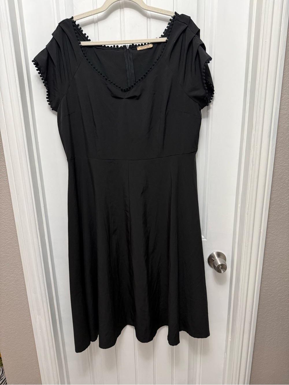 Acevog Women’s  Plus XXLarge Little Black Short Sleeve Dress (43-4)